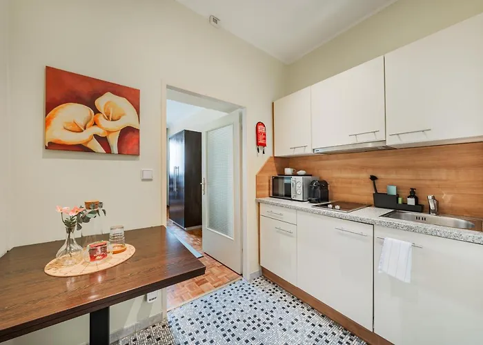 Serviced Josefstadt Apartment *