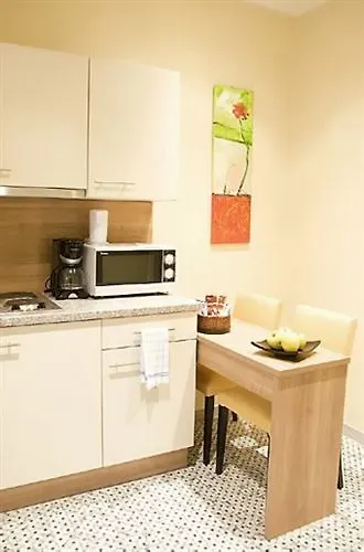 Serviced Josefstadt Apartment *